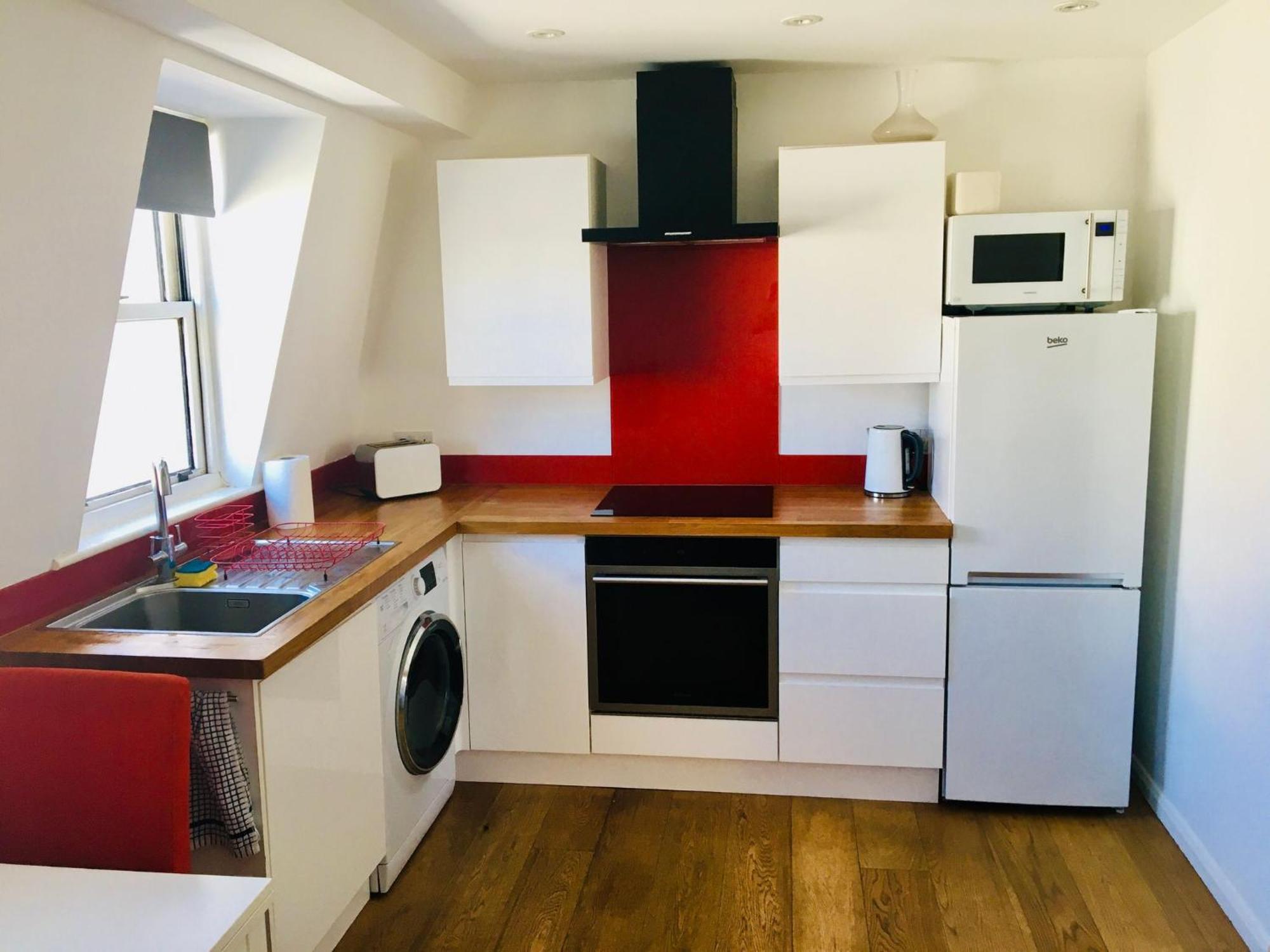 Self Contained One Bedroom Flat In The Heart Of Brighton, Close To The Apartment Brighton
